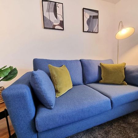 Cosy Apartment Nearby Train Station! Watford  Eksteriør billede