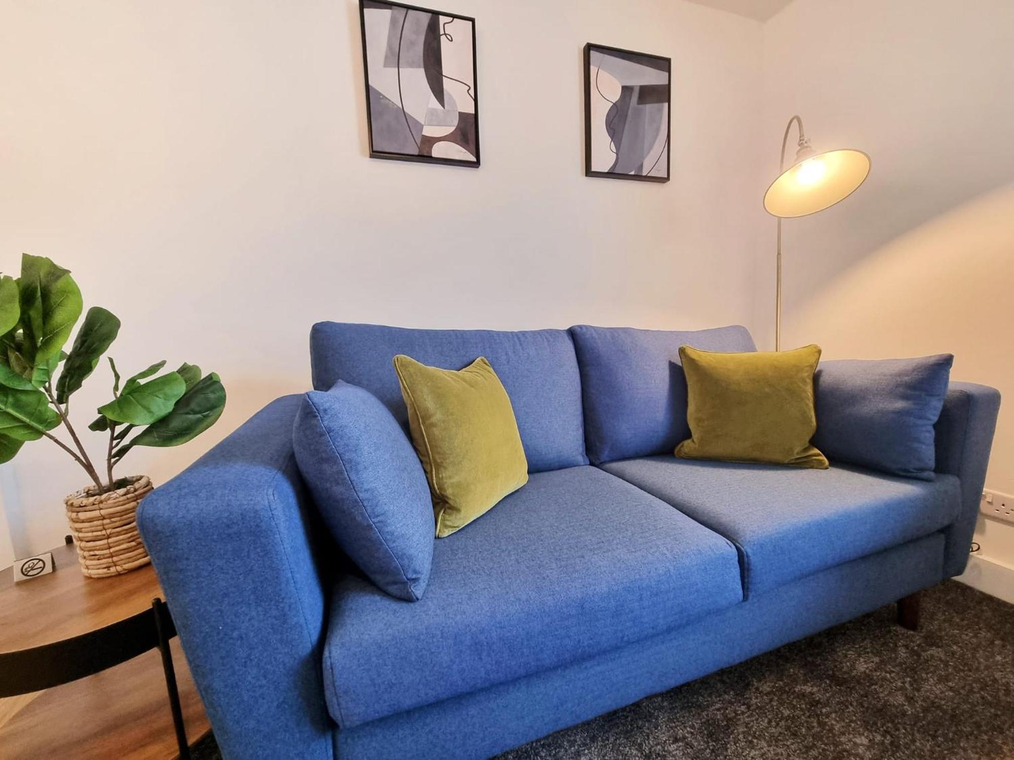 Cosy Apartment Nearby Train Station! Watford  Eksteriør billede